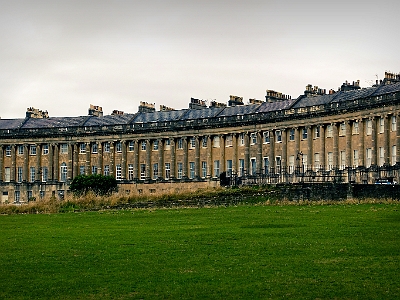 DSC01873  The Royal Crescent is a row of 30 terraced houses laid out in a sweeping crescent in the city of Bath, England.