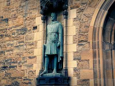 DSC01312  William Wallace at the entrance to Edinburgh Castle