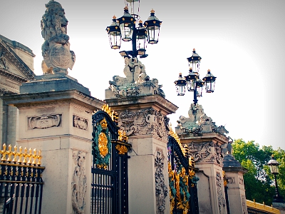 DSC00231  Buckingham Palace Gates