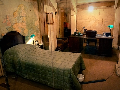 DSC00457  Churchill War Rooms, Churchill's bedroom